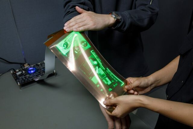 LG Stretchable High-Resolution Display