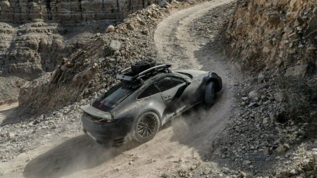 Porsche new 911 Dakar