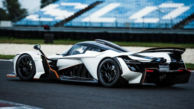 Praga ultra-lightweight Bohema Supercar (8)