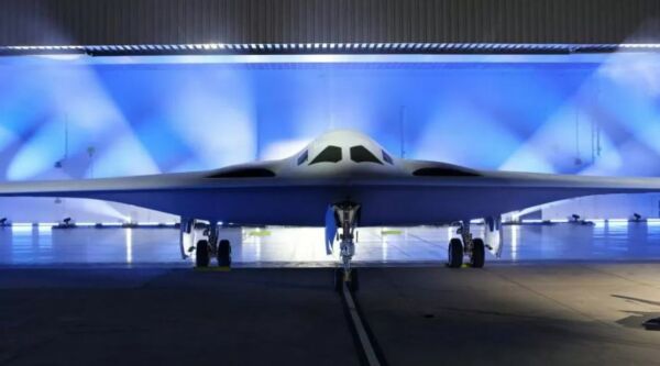 B-21 Raider Strategic Stealth Bomber Unveiled | WordlessTech