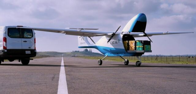 Pelican world's largest Autonomous Electric Cargo plane (1)
