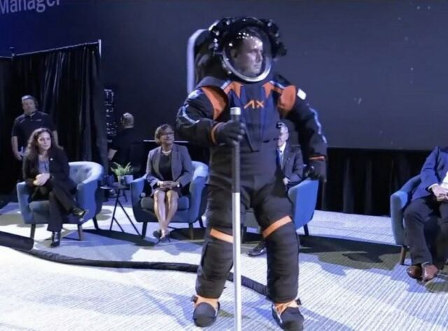 NASA new Artemis III Spacesuit