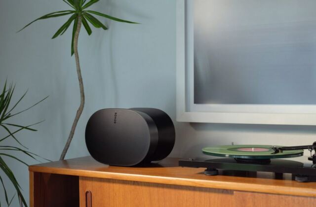 Sonos Era 300 smart speaker (4)