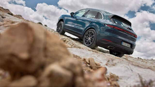 2024 Porsche Cayenne SUV (2)