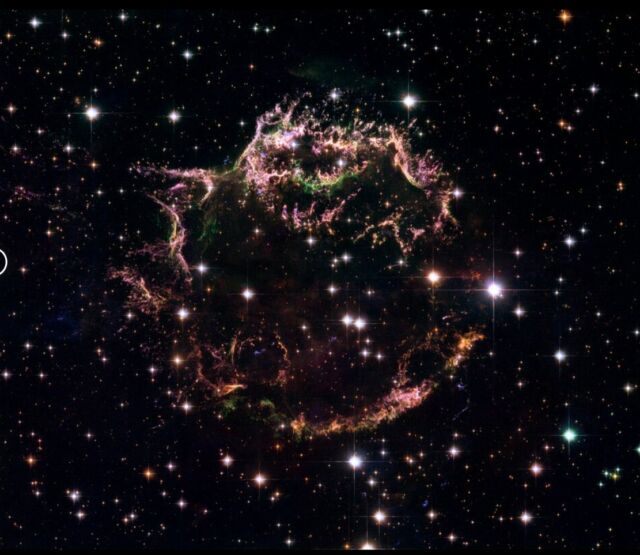Webb's new details in Cassiopeia A