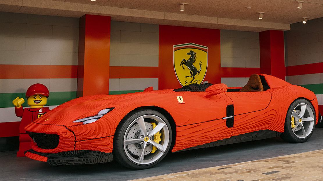 A full-size Lego Ferrari Monza (4)