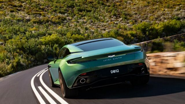 Aston Martin DB12 (8)