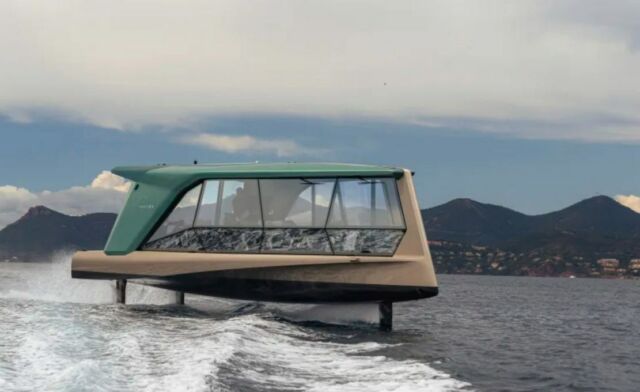 BMW The Icon Electric Hydrofoil boat (7)
