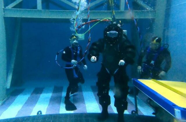 DSEND New Diving Suit Increase Undersea Range 