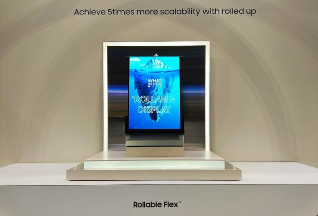 Samsung Rollable OLED display