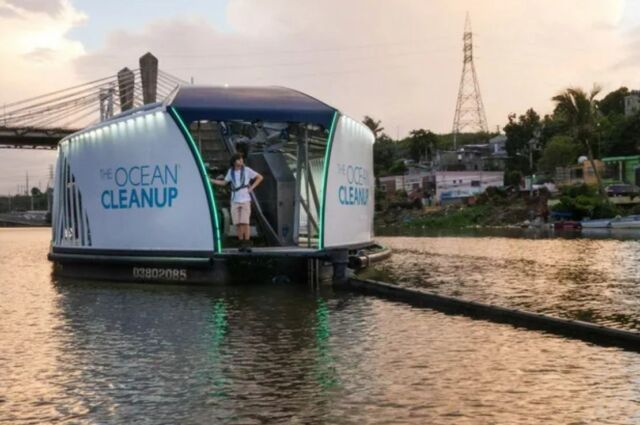 Ocean Cleanup is collecting Plastic from an Indonesian River (1)