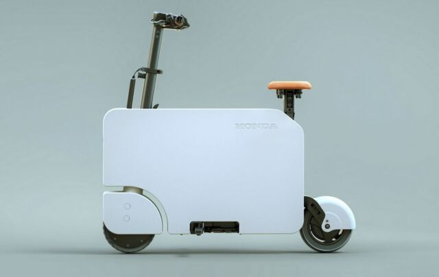 Honda's new Motocompacto scooter