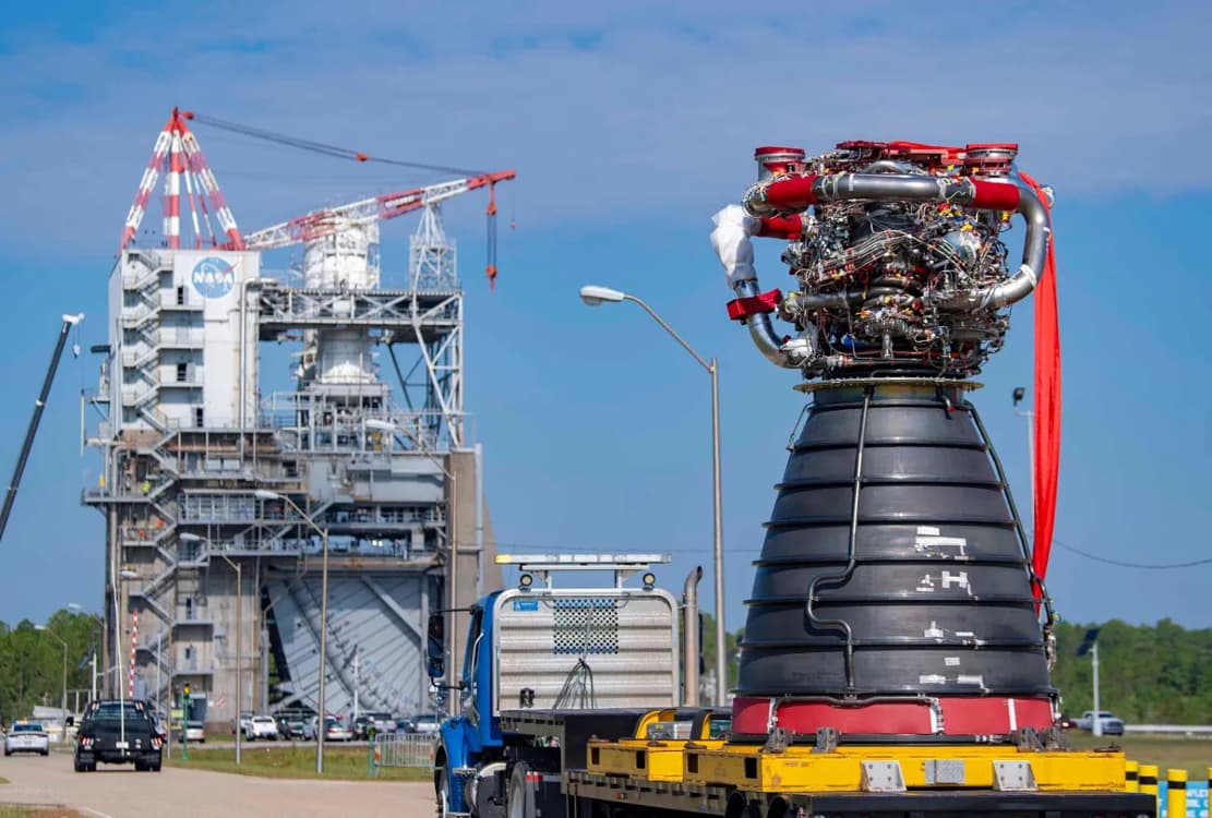 NASA's Megarocket Engine ready to Fire