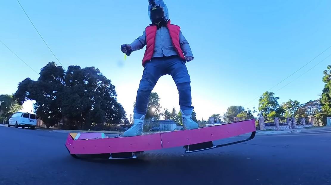 Real Hoverboard Using Ground Effect 2
