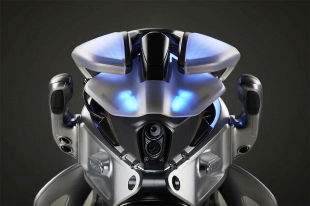 Yamaha Motoroid 2 Self-balancing Bike (2)