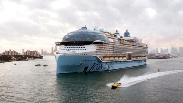 World's Largest Cruise Ship 'Icon of the Seas'
