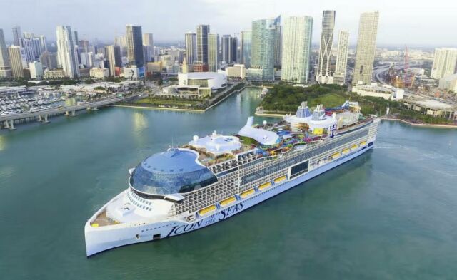 World's Largest Cruise Ship 'Icon of the Seas' (8)