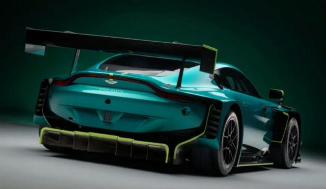 Aston Martin Vantage GT3 race car (7)