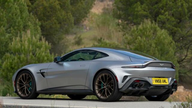 The New Aston Martin Vantage (16)