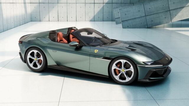 The new Ferrari 12 Cilindri (14)