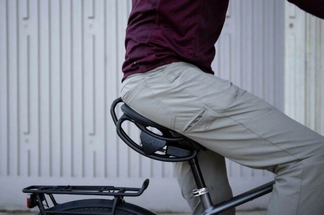 vabsRider Bike Seat moves dynamically with you (2)