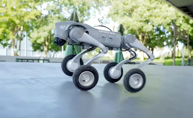 Unitree Go2-W New Robodog (1)