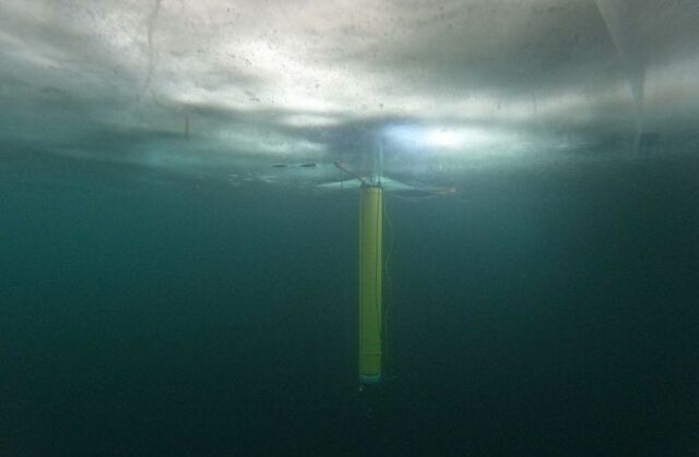 Underwater Robot to explore beneath Antarctic Ice 2