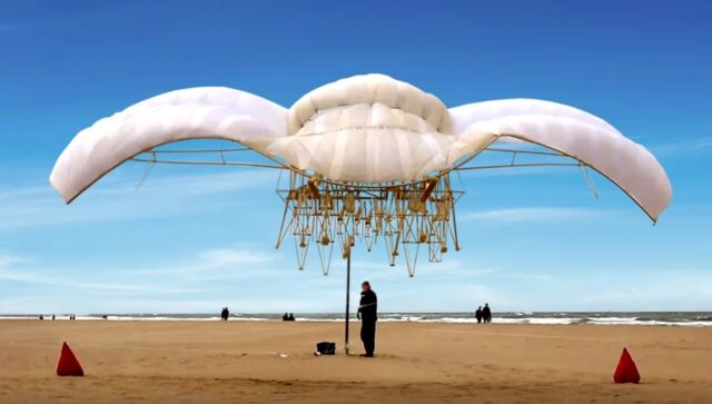 The genius Strandbeest Evolution