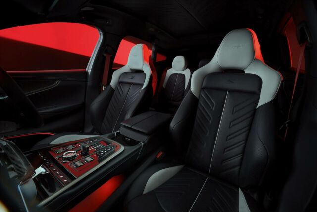 Aston Martin DBX S SUV (6)