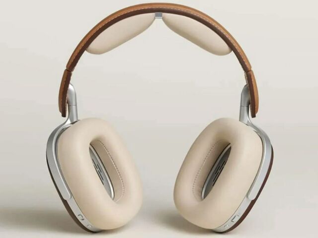 Hermès Ateliers Horizons $15K Headphones (2)