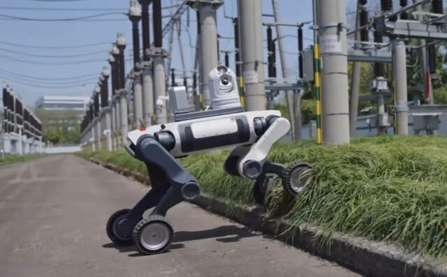 LYNX M20 All-Terrain Robot
