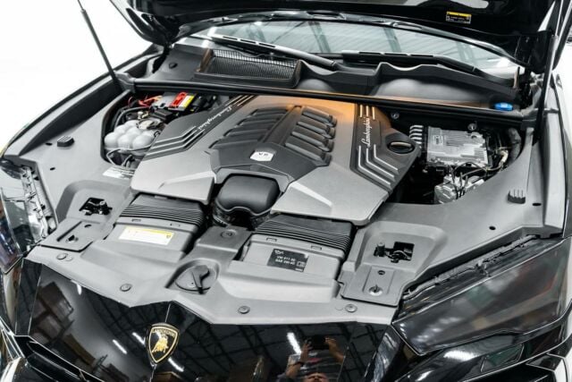 Lamborghini Urus Apocalypse Inferno SUV (1)
