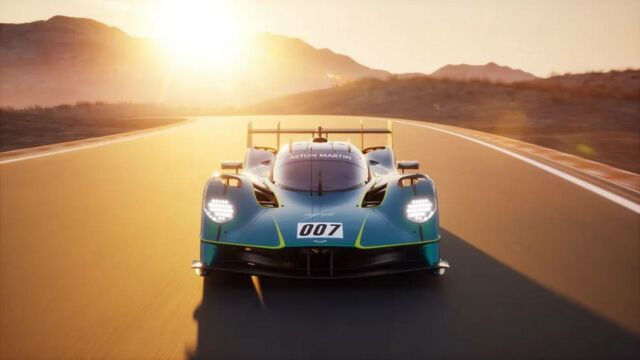 Aston Martin Valkyrie LM Road-legal Hypercar (4)