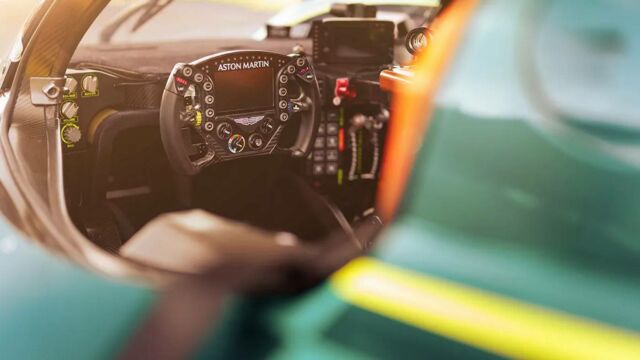 Aston Martin Valkyrie LM Road-legal Hypercar (3)