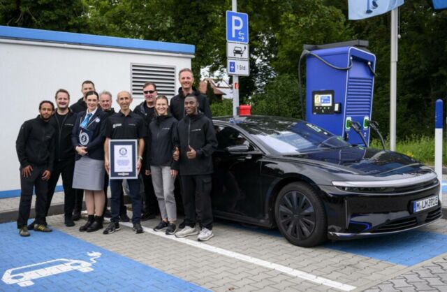 Lucid Air Grand Touring sets New Guinness World Records for the longest EV drive
