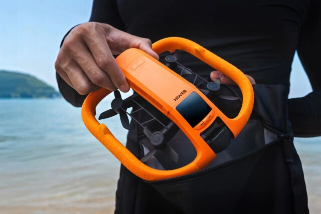 HOVERAir AQUA Self-Flying Camera