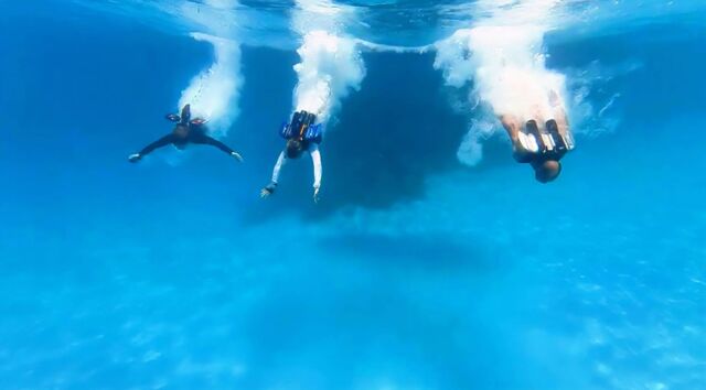 KikFin Shark Underwater Jet Pack (1)