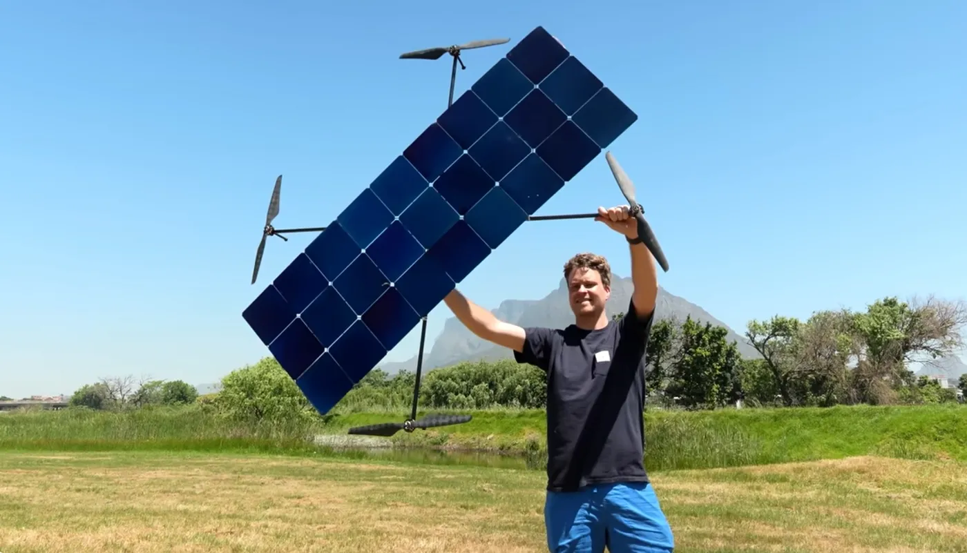 Drone Fly on Solar Power Alone