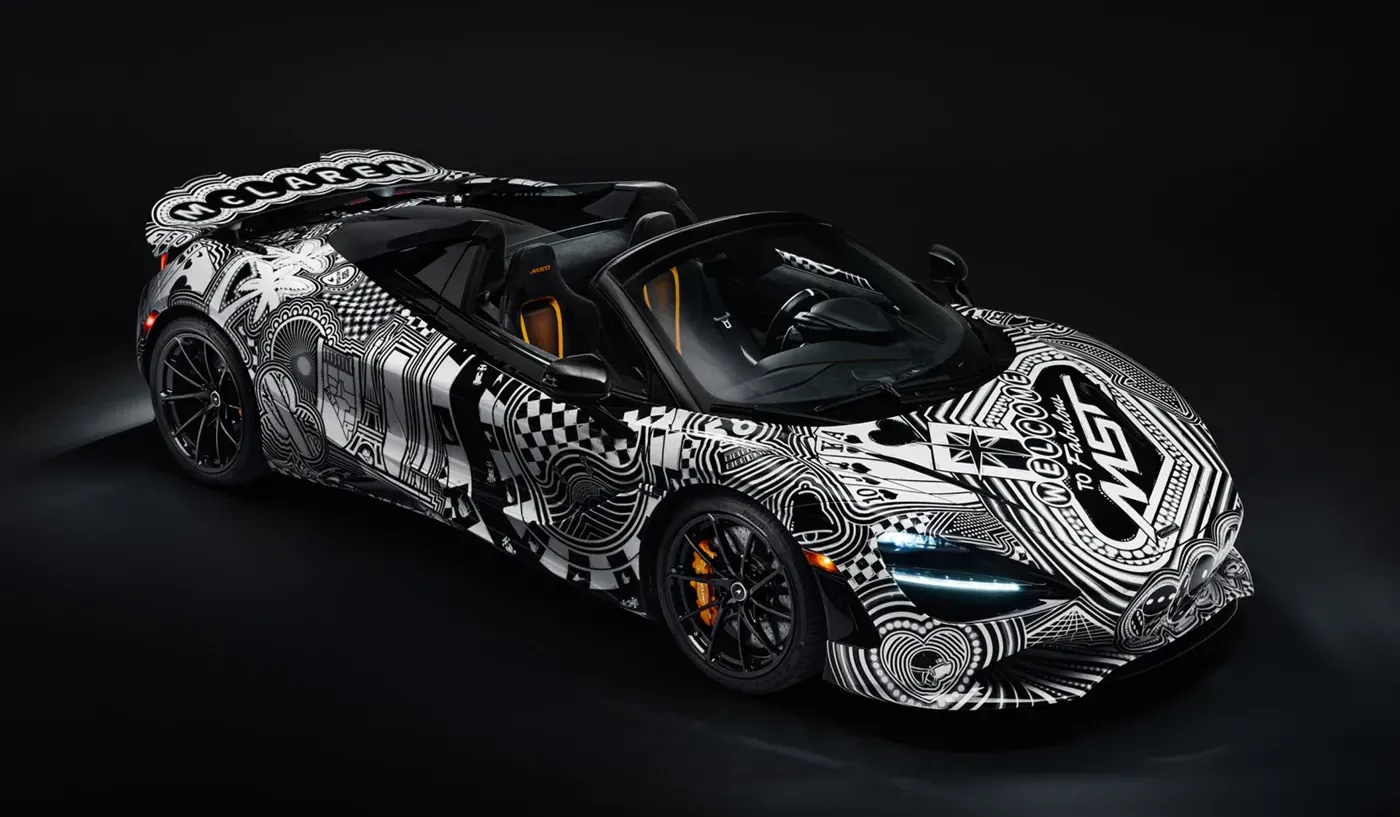 One-of-one Bespoke McLaren 750S Spider (1)
