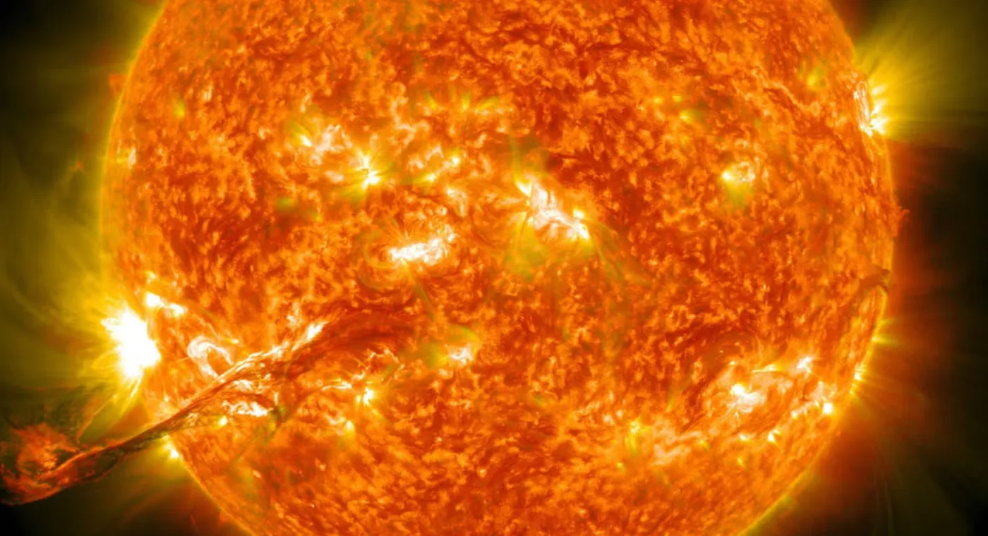 Scientists 'Bottle' the Sun