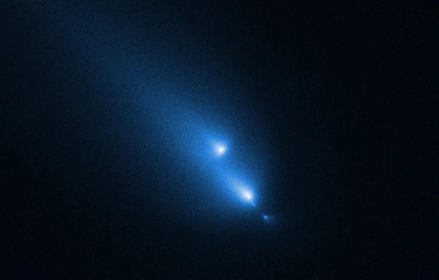 Comet Breaking Up